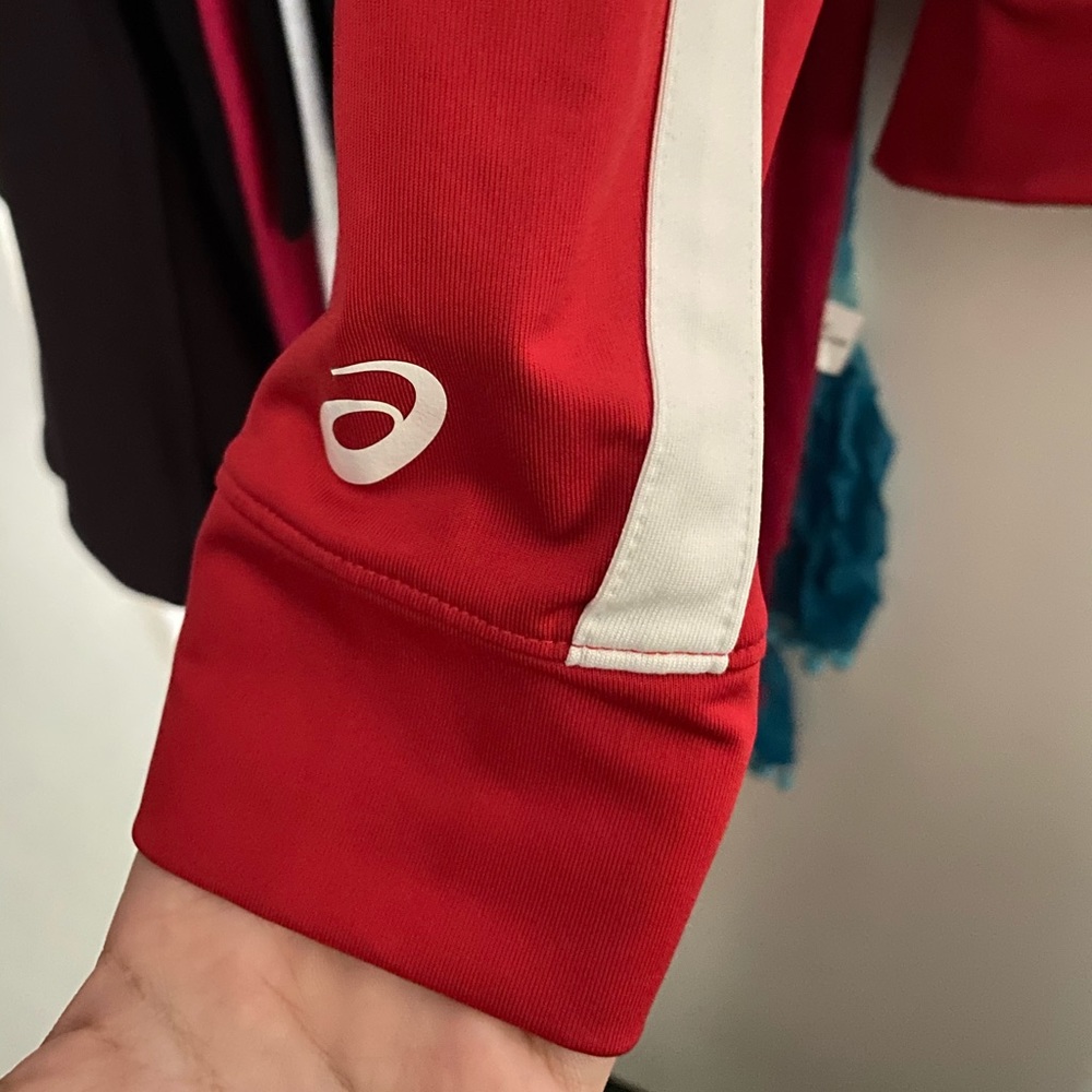 ASICS Sweater - Picture 6 of 9